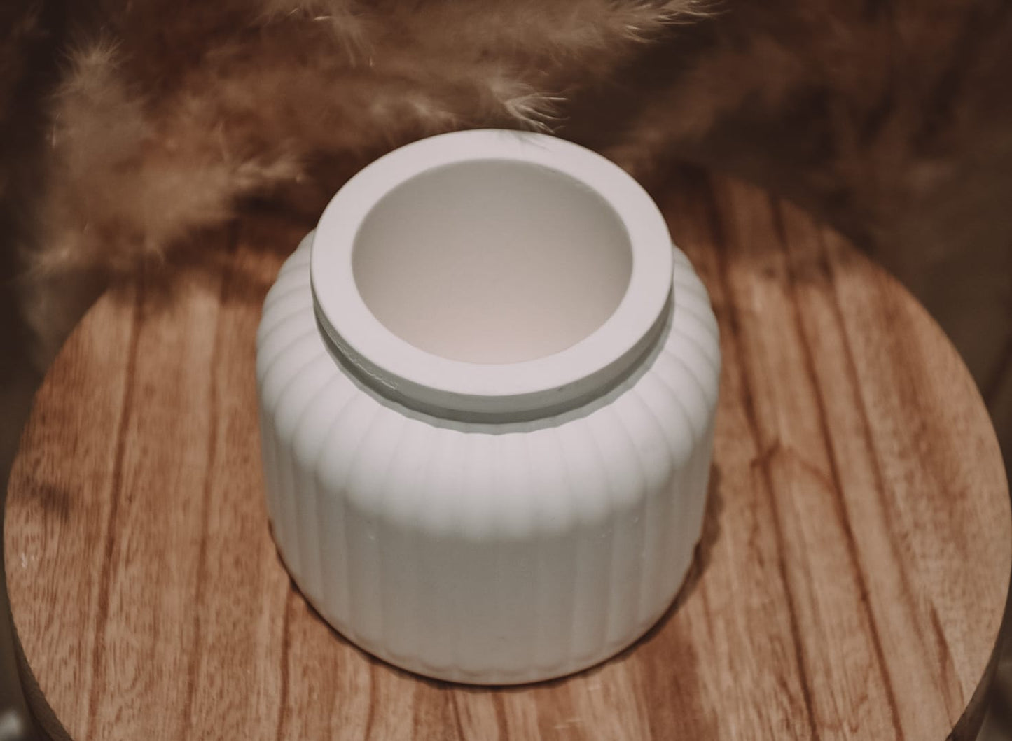 Vase breit gerillt