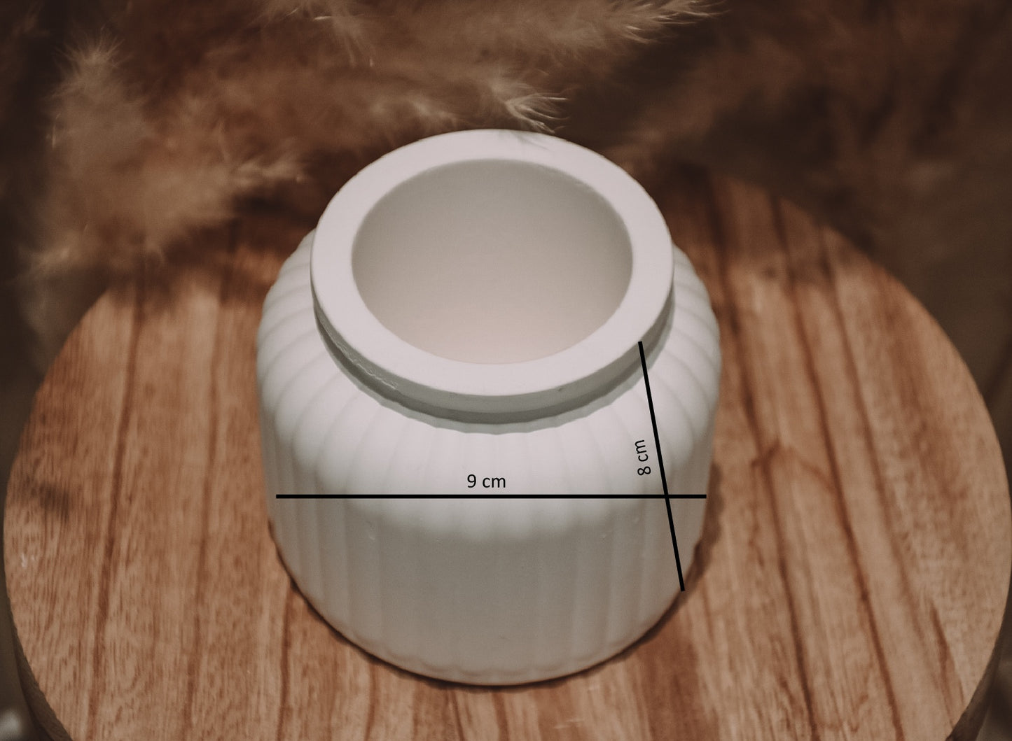 Vase breit gerillt