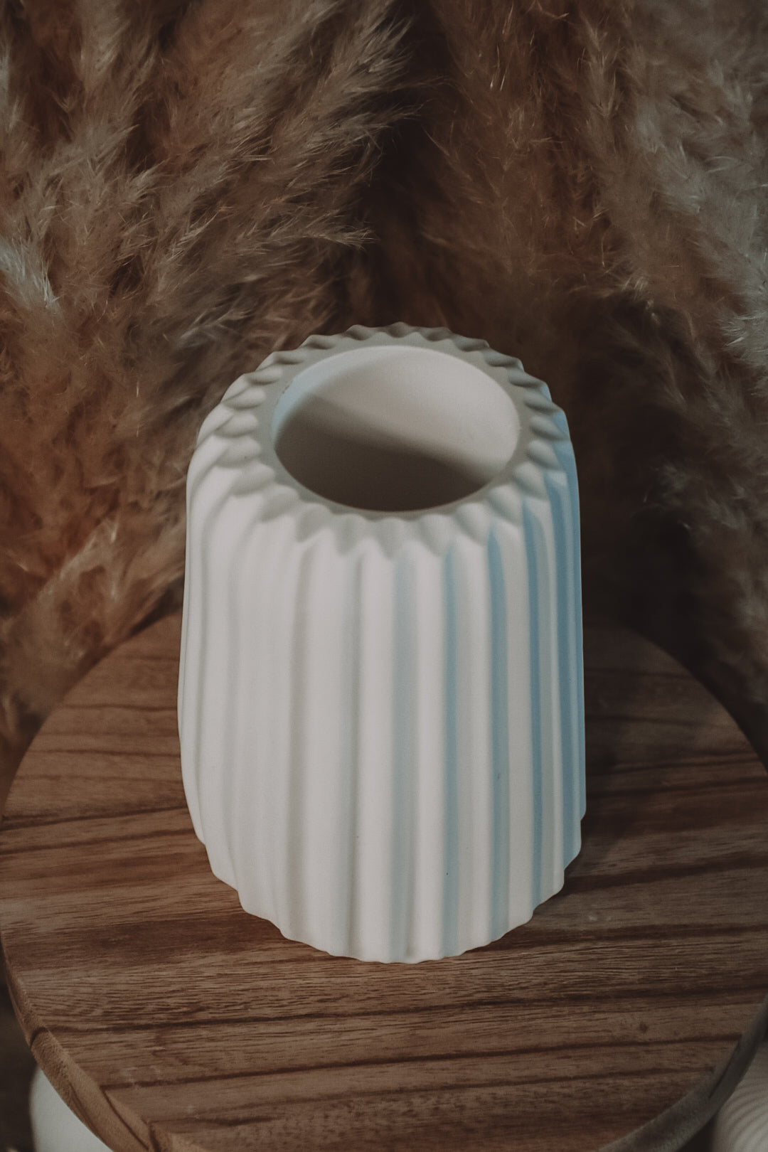 grosse gerillte Vase